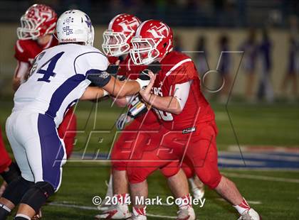 Thumbnail 2 in Mart vs. Hico (UIL 2A D1 Quarterfinal) photogallery.