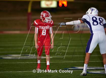 Thumbnail 3 in Mart vs. Hico (UIL 2A D1 Quarterfinal) photogallery.