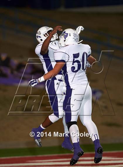 Thumbnail 3 in Mart vs. Hico (UIL 2A D1 Quarterfinal) photogallery.