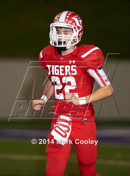 Thumbnail 1 in Mart vs. Hico (UIL 2A D1 Quarterfinal) photogallery.