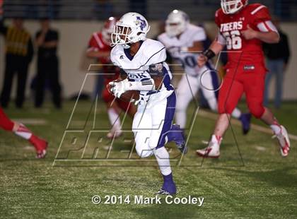 Thumbnail 1 in Mart vs. Hico (UIL 2A D1 Quarterfinal) photogallery.