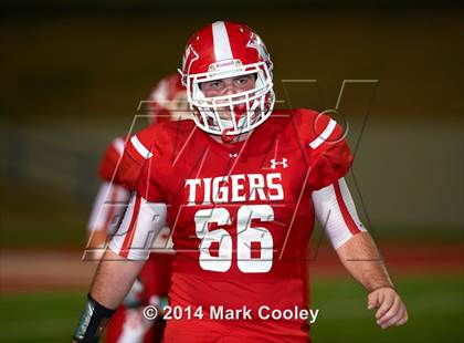 Thumbnail 2 in Mart vs. Hico (UIL 2A D1 Quarterfinal) photogallery.