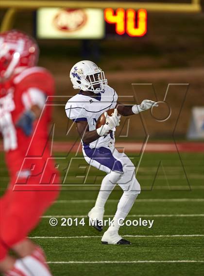 Thumbnail 2 in Mart vs. Hico (UIL 2A D1 Quarterfinal) photogallery.
