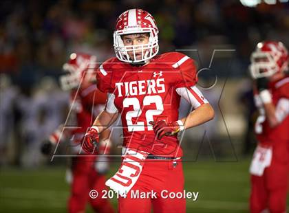 Thumbnail 3 in Mart vs. Hico (UIL 2A D1 Quarterfinal) photogallery.