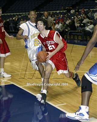 Thumbnail 3 in Fullerton vs. Verbum Dei (Nike Extravaganza) photogallery.