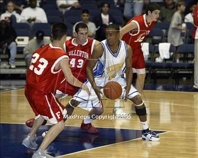 Thumbnail 3 in Fullerton vs. Verbum Dei (Nike Extravaganza) photogallery.