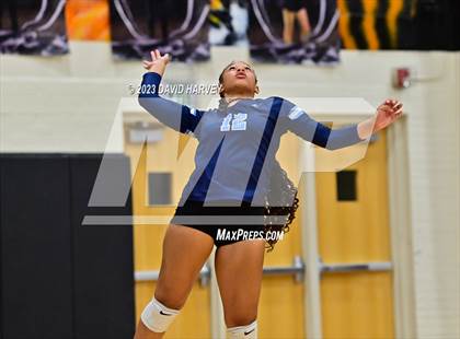 Thumbnail 1 in Vista PEAK Prep vs Lakewood photogallery.