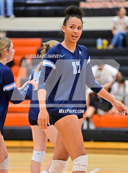 Thumbnail 2 in Vista PEAK Prep vs Lakewood photogallery.