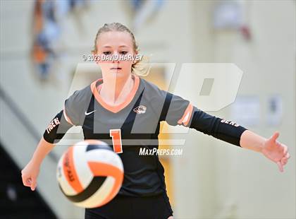 Thumbnail 3 in Vista PEAK Prep vs Lakewood photogallery.
