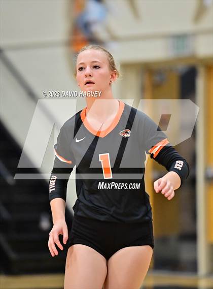 Thumbnail 2 in Vista PEAK Prep vs Lakewood photogallery.