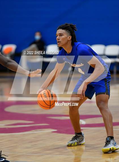 Thumbnail 1 in Southeast vs Winter Haven (Sunbash Tournament) photogallery.
