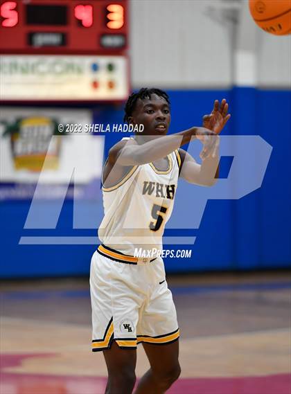 Thumbnail 1 in Southeast vs Winter Haven (Sunbash Tournament) photogallery.