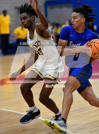 Thumbnail 3 in Southeast vs Winter Haven (Sunbash Tournament) photogallery.