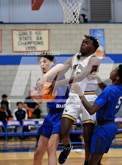 Thumbnail 2 in Southeast vs Winter Haven (Sunbash Tournament) photogallery.