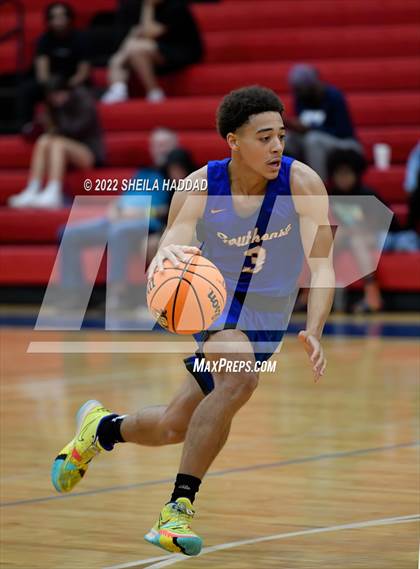 Thumbnail 2 in Southeast vs Winter Haven (Sunbash Tournament) photogallery.
