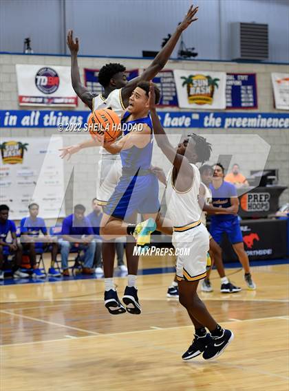 Thumbnail 3 in Southeast vs Winter Haven (Sunbash Tournament) photogallery.