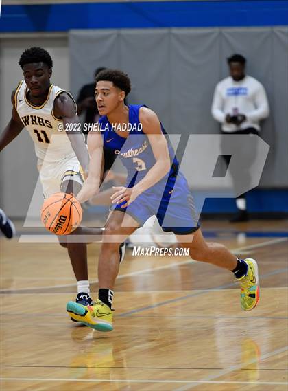 Thumbnail 3 in Southeast vs Winter Haven (Sunbash Tournament) photogallery.