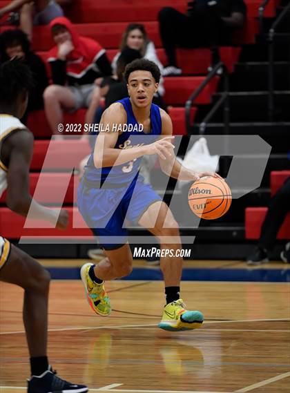 Thumbnail 2 in Southeast vs Winter Haven (Sunbash Tournament) photogallery.