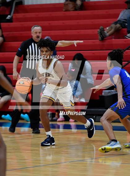 Thumbnail 2 in Southeast vs Winter Haven (Sunbash Tournament) photogallery.