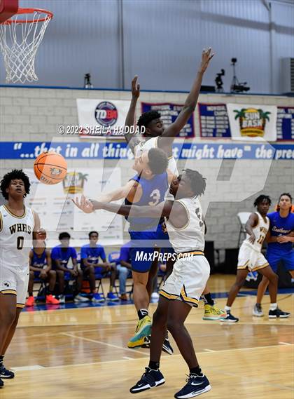 Thumbnail 2 in Southeast vs Winter Haven (Sunbash Tournament) photogallery.