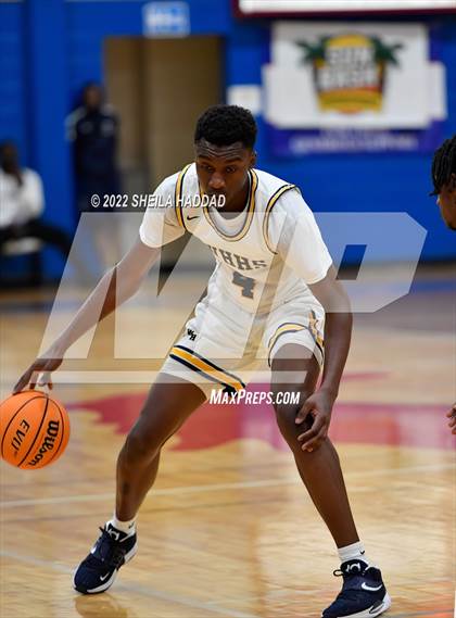 Thumbnail 3 in Southeast vs Winter Haven (Sunbash Tournament) photogallery.