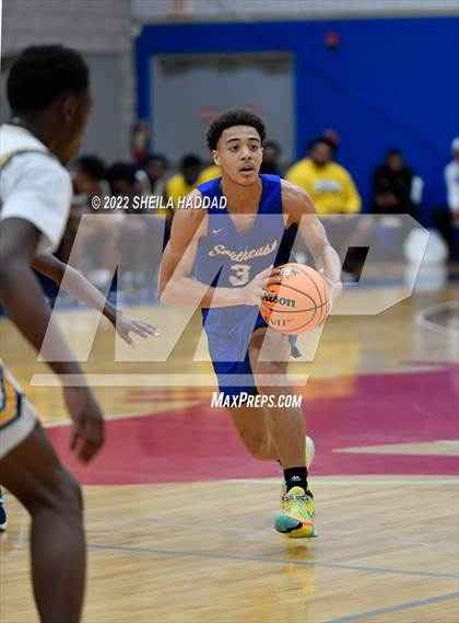 Thumbnail 3 in Southeast vs Winter Haven (Sunbash Tournament) photogallery.