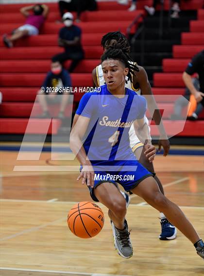 Thumbnail 2 in Southeast vs Winter Haven (Sunbash Tournament) photogallery.