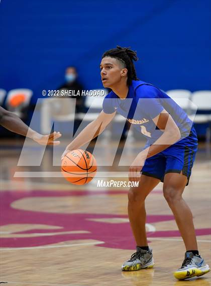 Thumbnail 2 in Southeast vs Winter Haven (Sunbash Tournament) photogallery.