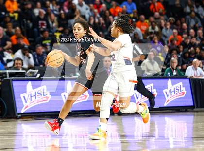 Thumbnail 3 in James Madison vs Manchester (VHSL Class 6 State Final) photogallery.