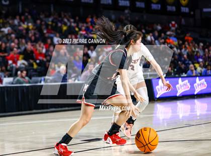 Thumbnail 2 in James Madison vs Manchester (VHSL Class 6 State Final) photogallery.