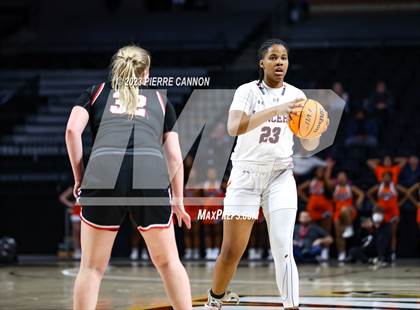 Thumbnail 3 in James Madison vs Manchester (VHSL Class 6 State Final) photogallery.