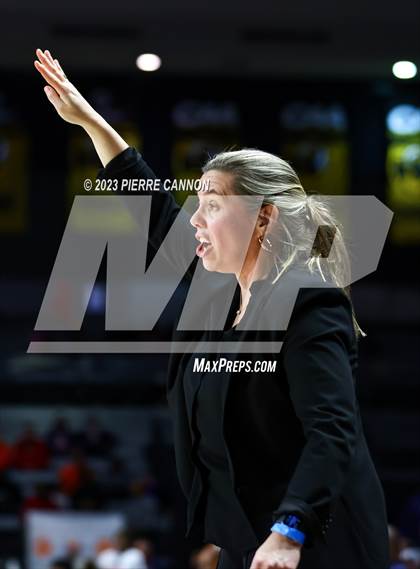 Thumbnail 2 in James Madison vs Manchester (VHSL Class 6 State Final) photogallery.