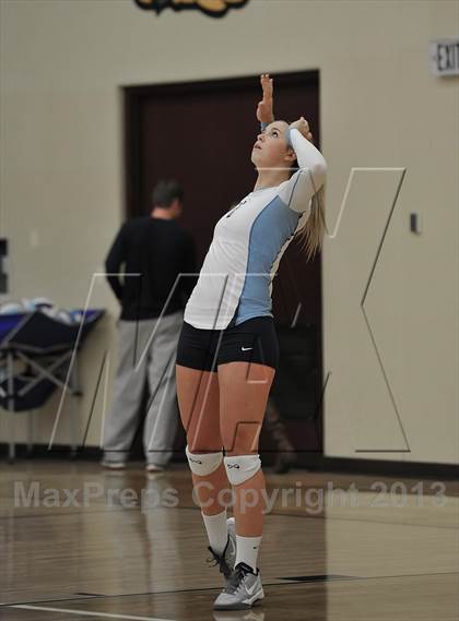Thumbnail 2 in Mesa Ridge @ Valor Christian  (CHSAA 4A Region 12) photogallery.