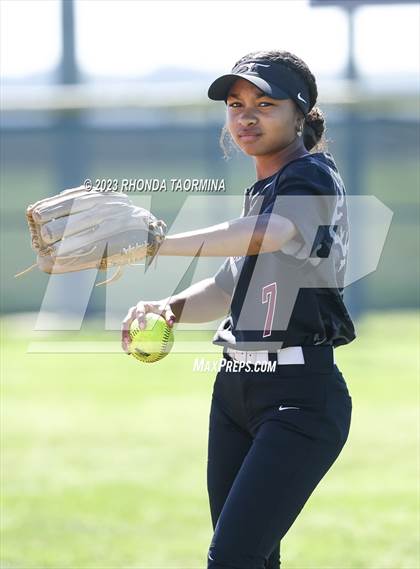 Thumbnail 2 in Sweeny vs George Ranch (LCISD Tournament) photogallery.