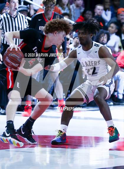 Thumbnail 2 in Etiwanda vs. Sierra Canyon (Southern Regional Championships) photogallery.