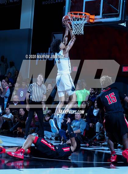 Thumbnail 3 in Etiwanda vs. Sierra Canyon (Southern Regional Championships) photogallery.