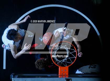 Thumbnail 1 in Etiwanda vs. Sierra Canyon (Southern Regional Championships) photogallery.