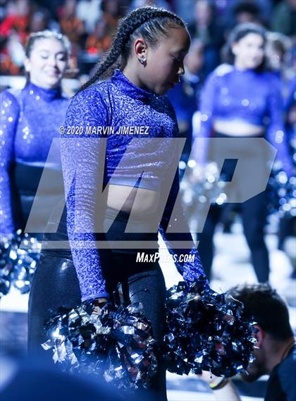Thumbnail 2 in Etiwanda vs. Sierra Canyon (Southern Regional Championships) photogallery.