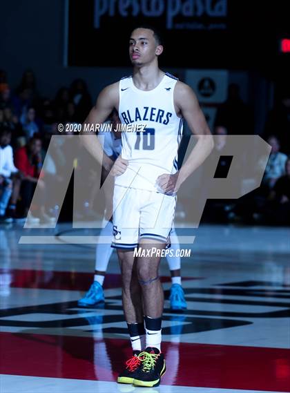 Thumbnail 3 in Etiwanda vs. Sierra Canyon (Southern Regional Championships) photogallery.