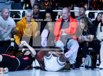 Thumbnail 2 in Etiwanda vs. Sierra Canyon (Southern Regional Championships) photogallery.
