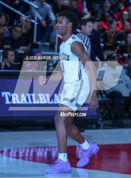 Thumbnail 3 in Etiwanda vs. Sierra Canyon (Southern Regional Championships) photogallery.