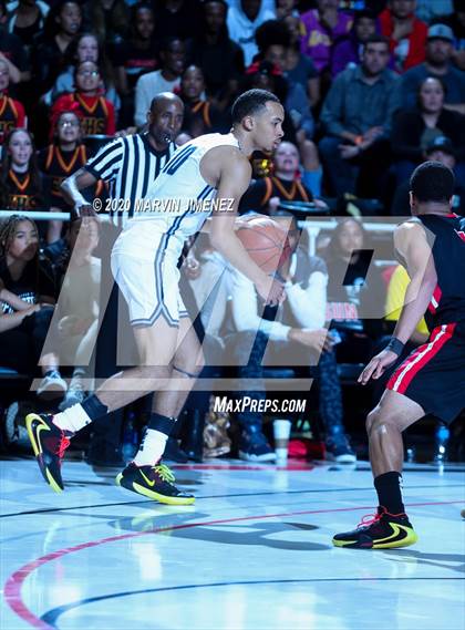 Thumbnail 3 in Etiwanda vs. Sierra Canyon (Southern Regional Championships) photogallery.