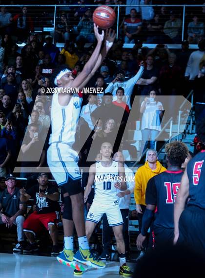 Thumbnail 3 in Etiwanda vs. Sierra Canyon (Southern Regional Championships) photogallery.