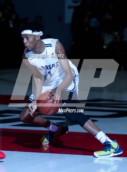 Thumbnail 1 in Etiwanda vs. Sierra Canyon (Southern Regional Championships) photogallery.