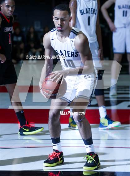 Thumbnail 3 in Etiwanda vs. Sierra Canyon (Southern Regional Championships) photogallery.