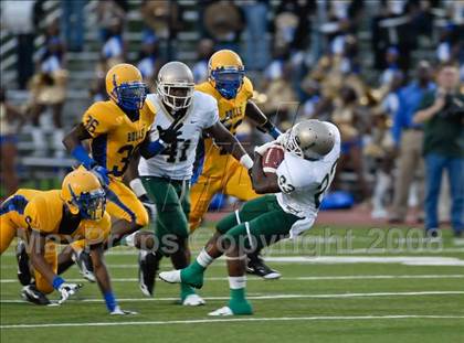 Thumbnail 3 in Northwestern vs. Poly (Miami Kickoff Classic) photogallery.