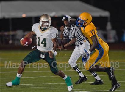 Thumbnail 2 in Northwestern vs. Poly (Miami Kickoff Classic) photogallery.