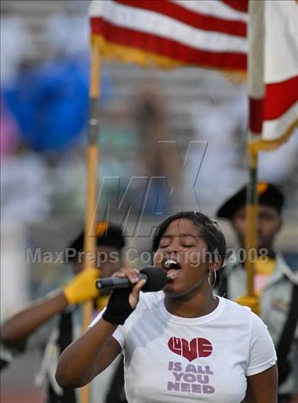 Thumbnail 3 in Northwestern vs. Poly (Miami Kickoff Classic) photogallery.