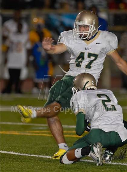 Thumbnail 1 in Northwestern vs. Poly (Miami Kickoff Classic) photogallery.