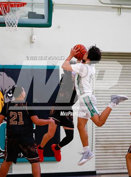 Thumbnail 2 in Sotomayor vs Eagle Rock photogallery.